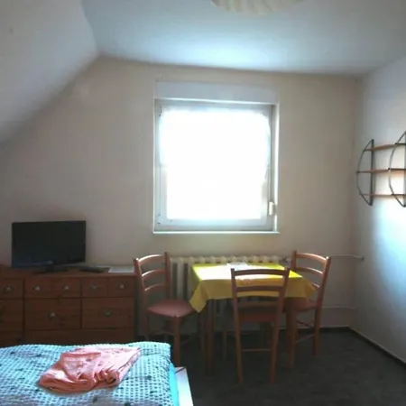 Kwatera prywatna Flori - Ferienzimmer Im Haus Schulz-mann Mit Blick Zum Dornbusch, In